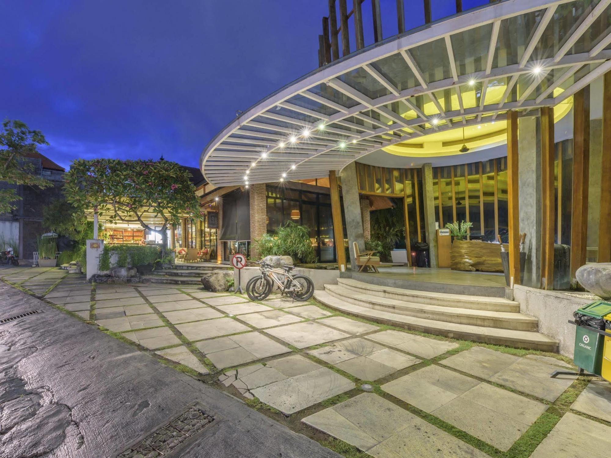 Maca Villas & Spa Bali Семіньяк Екстер'єр фото